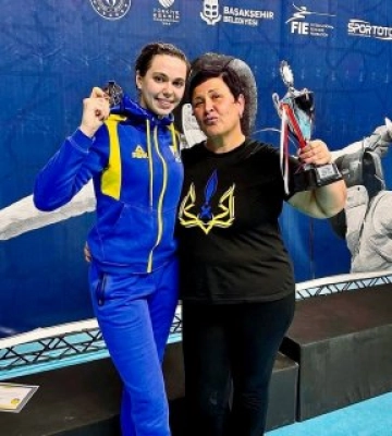 Вихованка миколаївської школи фехтування Аліна Полозюк здобула «золото» етапу Кубку Світу