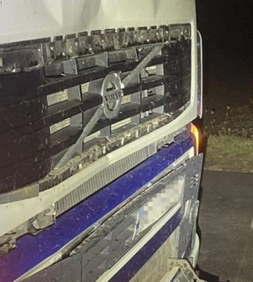 На Львівщині автопоїзд наїхав на чоловіка