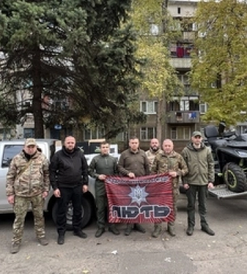 Дрони та квадроцикли: волинським поліцейським-добровольцям передали необхідну техніку 