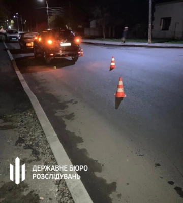 ГБР начало расследование: под Ровно полицейская насмерть сбила женщину на переходе 