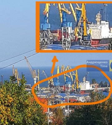 В порт Мариуполя впервые зашел морской балкер оккупантов — советника мэра