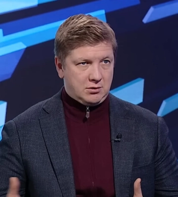 Під конвоєм їздив до Молдови. Підозрюваний екскерівник &quot;Нафтогазу&quot; розповів, як допомогав Санду
