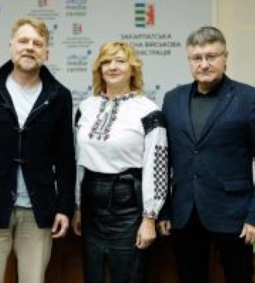 Після гастролей у Європі Закарпатський народний хор запрошують до Бразилії
