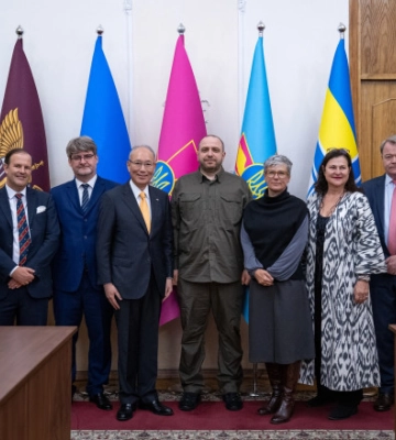 Рустем Умєров зустрівся з послами G7