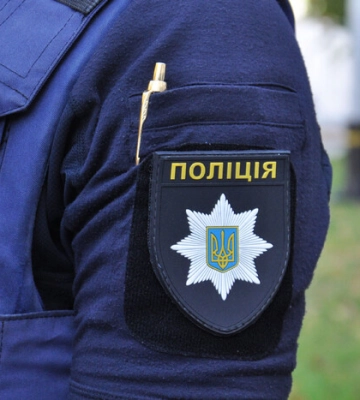 У гуртожитку в Полтаві виявлено тіла трьох молодиків і дівчини