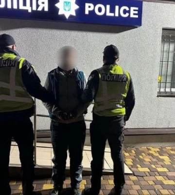 Вбив знайомого дерев’яною палицею та вивіз у ліс: на Київщині затримали зловмисника