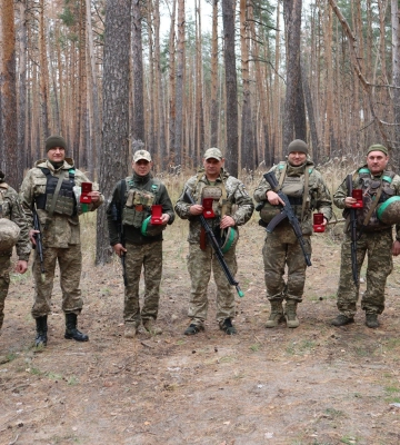 Мужньо відбили масований штурм ворога: волинських військових нагородили відзнаками