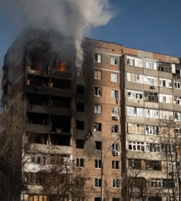 Под обстрелами в прифронтовой Авдеевке остается около 1600 жителей - МВА