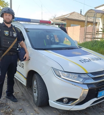 У гуртожитку в Полтаві виявлено тіла трьох молодиків і дівчини
