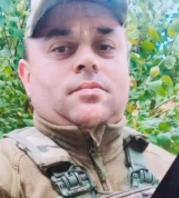 У Рожищі в останню дорогу провели захисника України Володимира Ніколайчука