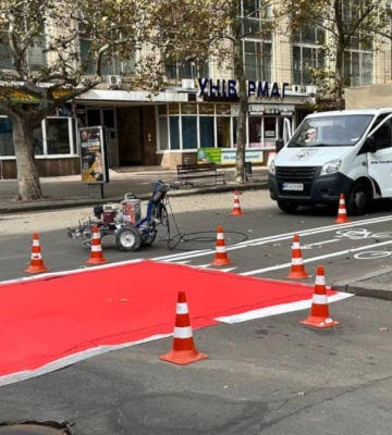 У Миколаєві продовжують облаштовувати велоінфраструктуру у центрі міста
