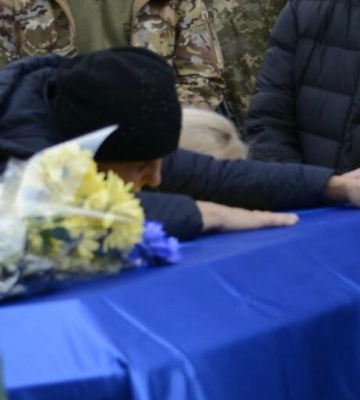 Понад сотня полтавців провела в останню путь трьох воїнів, серед яких був син депутата міськради