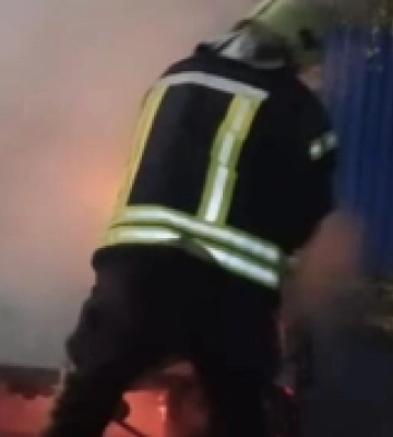 На Арцеулова у Луцьку згорів автомобіль