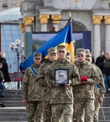"ЕС" требует отозвать Безуглую из комитета по нацбезопасности и обороне. У нас 70 погибших партийцев, она смеет топтаться по их&amp;hellip;