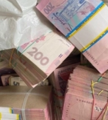 Завершилося слідство у справі щодо колишнього та чинного посадовців Одеської ОВА, які присвоїли більше 9 мільйонів гривень