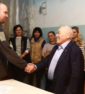 Юрій Малашко привітав відомого запорізького тренера з ювілеєм