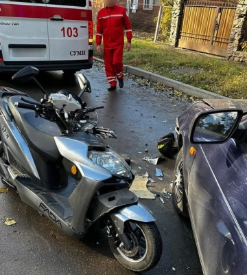 У Сумах в ДТП травмувався водій електроскутера