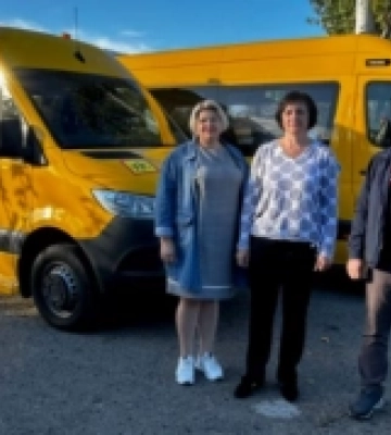 Миколаївщина отримала ще два шкільні автобуси від Польщі