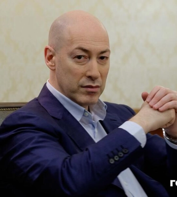 "Всем, что эта нечисть Иванов имеет, она обязана отцу-регионалу". Гордон собирает информацию о месте нахождения отца блогера Иванова "Всем, что эта нечисть Иванов имеет, она обязана отцу-регионалу". Гордон собирает информацию о месте нахождения отца блогера Иванова