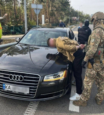 Злочинці виманили понад сім мільйонів гривень у матері загиблого бійця