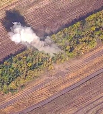 HIMARS знищив САУ &quot;Гіацинт-С&quot; окупантів на південному напрямку. ВIДЕО