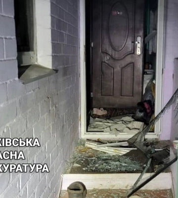 Доба війни на Харківщині: двоє загиблих, зруйновані будинки та теплиця 