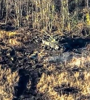 Эпические детонации российских танков попали на видео украинских бойцов