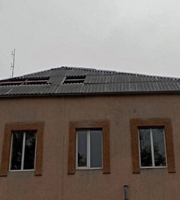 Двоє поранених внаслідок нічної атаки дронами на Славуту у важкому стані, - мер Сидор