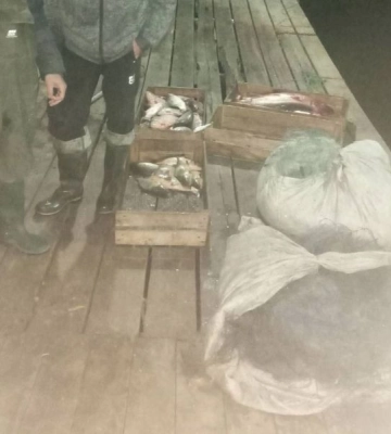 На найбільшому озері в Одеській області спіймали браконьєрів