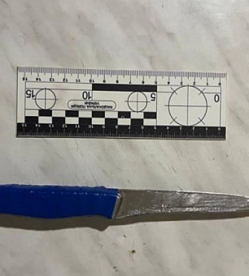 Вдарила знайомого ножем у живіт: поліція Кривого Рогу повідомила жінці про підозру