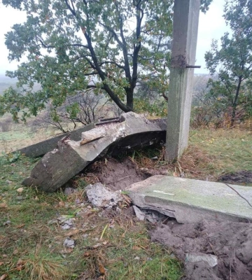 На Львівщині знесли черговий радянський монумент