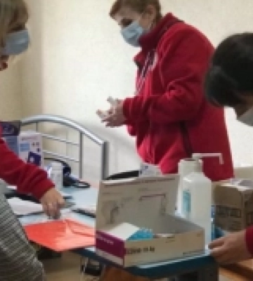 На Волині Червоний Хрест реалізує проєкт з допомоги хворим на туберкульоз та ВІЛ