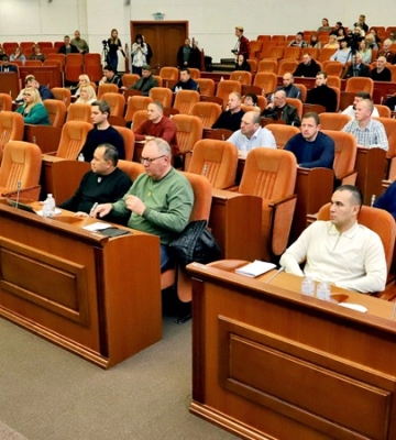 Філатов вручив лікарям Дніпра та області нагороди під час сесії міськради та підбив її підсумки