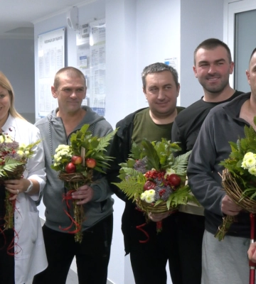 Квіткотерапія. Військові на реабілітації у Рівному створювали осінні композиції (ВІДЕО)