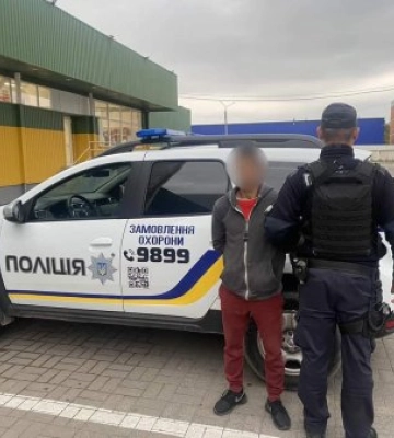 Вкрав техніку: поліцейські охорони Закарпаття затримали чоловіка