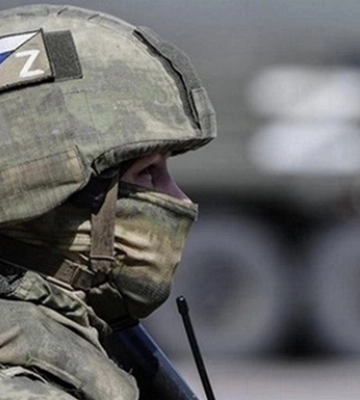 Рашисту, який зґвалтував жінку в окупованому Маріуполі за відмову виїхати до РФ, повідомлено про підозру, - Офіс Генпрокурора