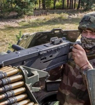 Враг с огромными потерями пытается окружить Авдеевку: что происходит на передовой