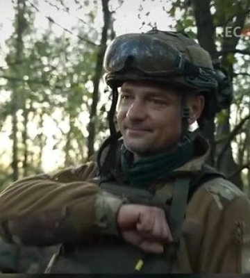Боєць з позивним &quot;Птах&quot; розповів зворушливу сімейну історію: &quot;Я - Дима Лебедь, украинец&quot;, - цих слів мене навчив мій дід, який мешкав у&amp;hellip;
