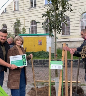 Озеленення українських міст та допомога ЗСУ: підприємства МХП долучилися до благодійного проєкту "Пташки перемоги"