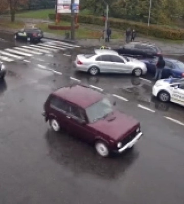 ДТП у Луцьку: показали, хто порушив ПДР (ВІДЕО)