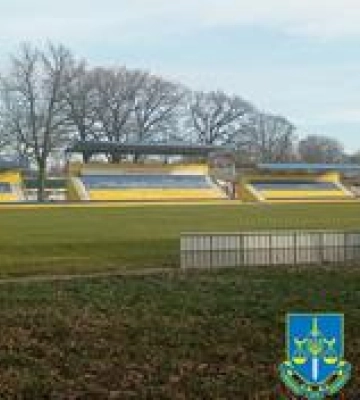 Прокуратура повернула до комунальної власності стадіон у Карлівці, який депутати &quot;подарували&quot; у приватні руки