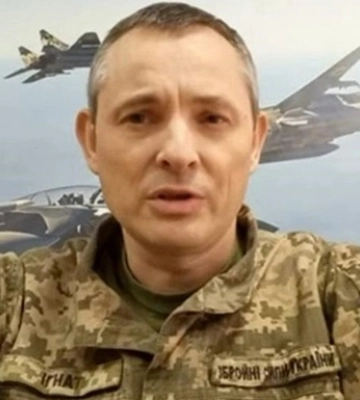Игнат объяснил важность ударов по аэродромам РФ в Бердянске и Луганске
