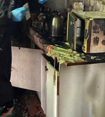 У Львові п’яний чоловік підпалив будинок із дружиною та дітьми