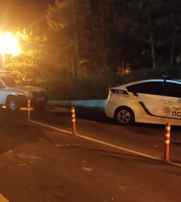 Стріляв з рушниці та кинув гранату: в Одесі між охоронцями ЖК та гостем стався конфлікт