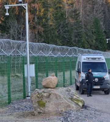 Финляндия завершила строительство тестового забора на границе с РФ