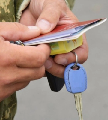 Компенсация за приобретенное авто киевлянам-защитникам, получившим тяжелые ранения: как получить