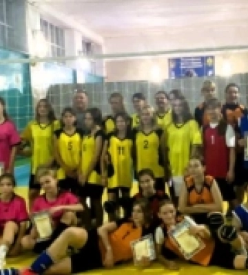 У Роздільній пройшов турнір з волейболу серед дівчат