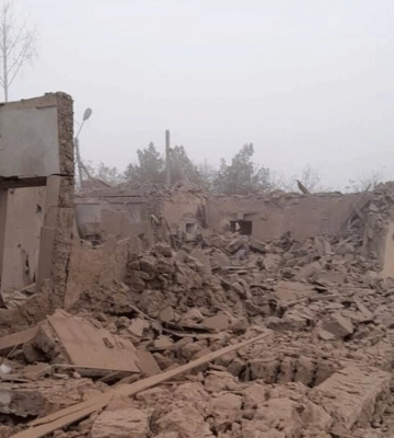 Росіяни скинули 4 авіабомби на село на Херсонщині: загинув чоловік