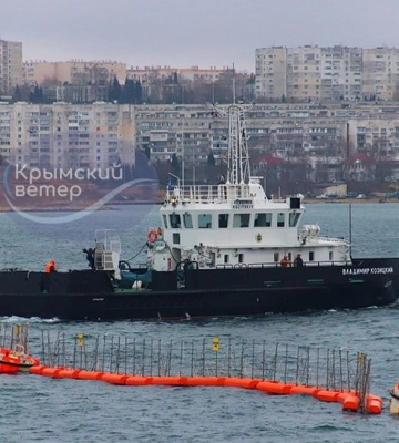В Севастополе мог взорваться российский катер &quot;Владимир Козицкий&quot;