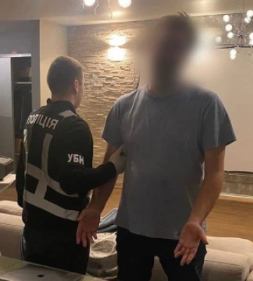 У Києві затримали громадянина Іспанії, який продавав кокаїн в столиці: посилки з &quot;товаром&quot; йому відправляли родичі. Фото і відео